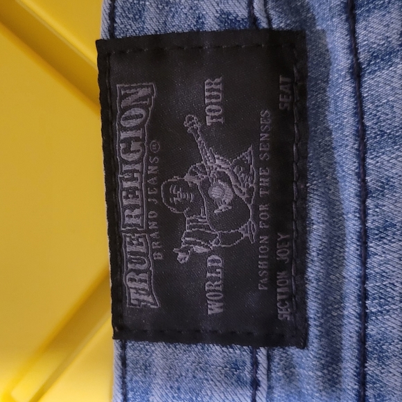 Jeans - Picture 2 of 4